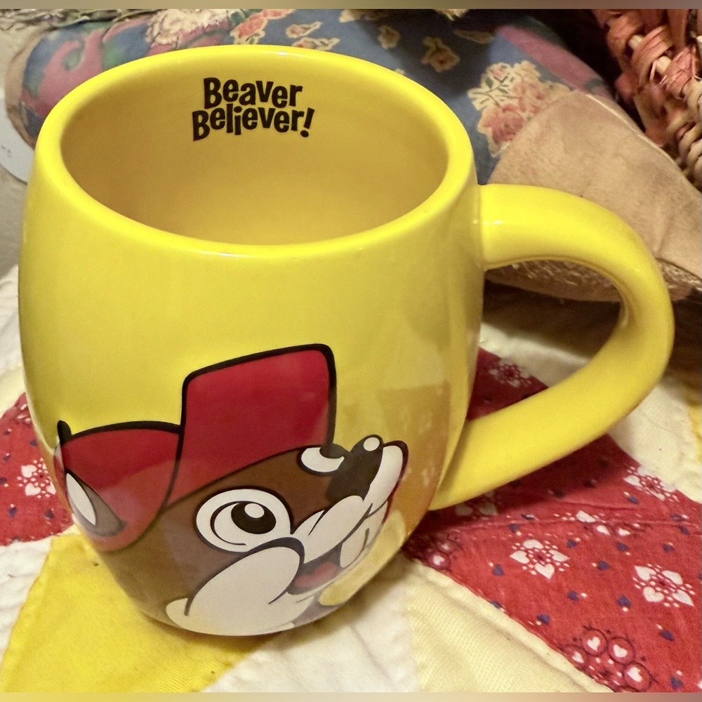 Buc-ee’s Mug in Bright Yellow with Buc-ee Beaver and Beaver Believer Inside - Picture 3 of 4